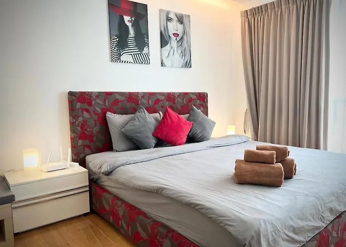 Cozy Private I Steps To Bts & Mrt Sukhumvit Minimum 14 Nights Apartment