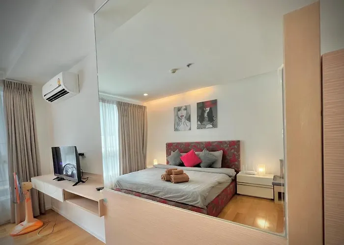 Cozy Private I Steps To Bts & Mrt Sukhumvit Minimum 14 Nights