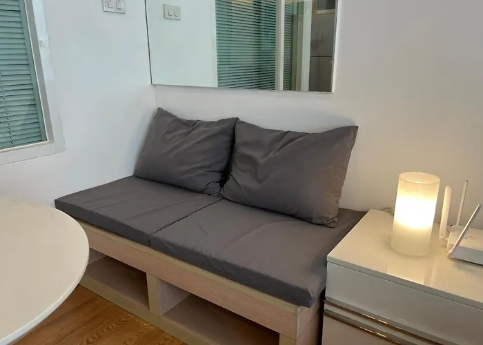 Cozy Private I Steps To Bts & Mrt Sukhumvit Minimum 14 Nights *