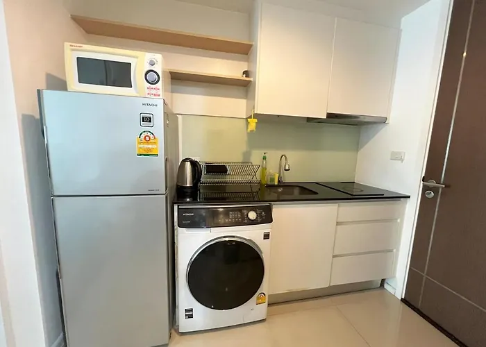 Cozy Private I Steps To Bts & Mrt Sukhumvit Minimum 14 Nights Bangkok