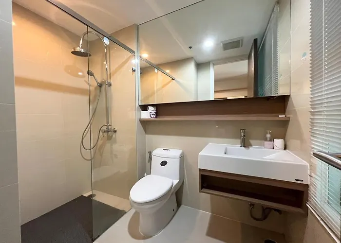 Cozy Private I Steps To Bts & Mrt Sukhumvit Minimum 14 Nights Apartment *