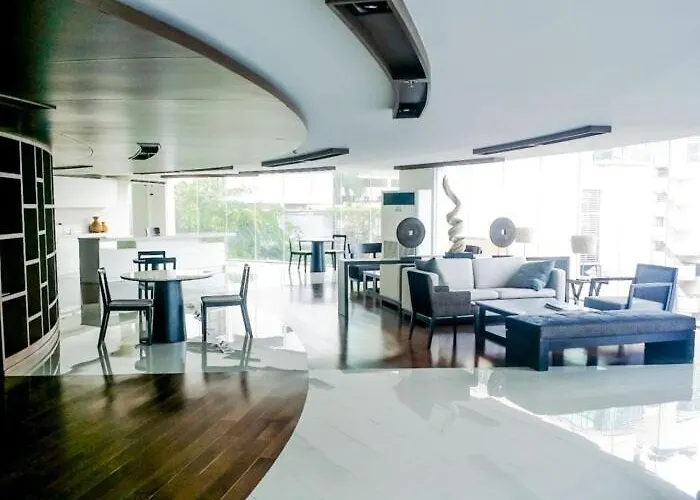 Cozy Private I Steps To Bts & Mrt Sukhumvit Minimum 14 Nights Apartment